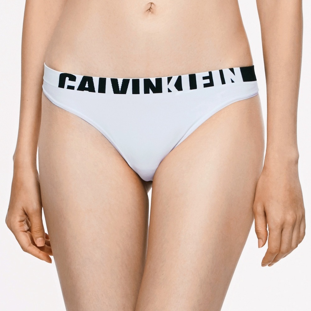 Calvin Klein white seamless logo thong Medium